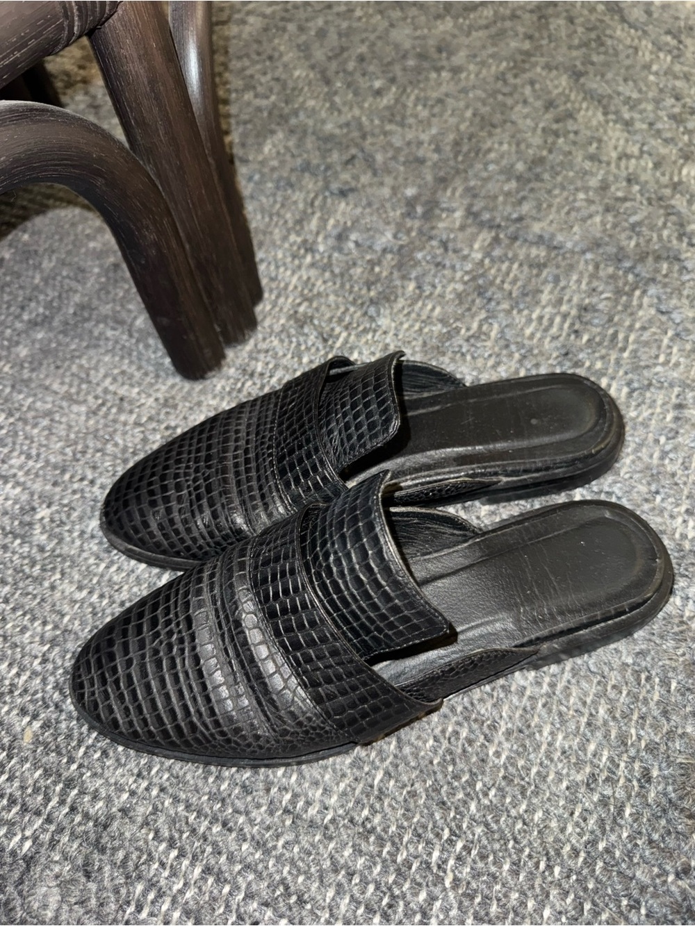 Kaanas Black Croc-Embossed Slip-On Flats
